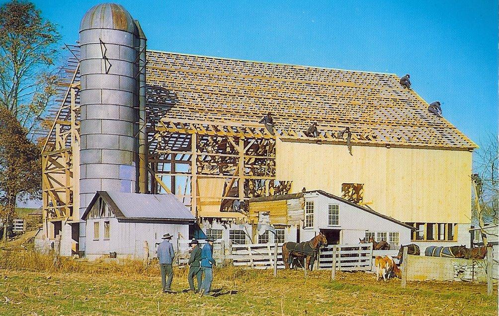 barn-raising-in-pennsylvania